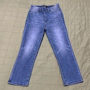 Judy Blue elastic‎ waist band blue jean capri pants women’s size 3/26